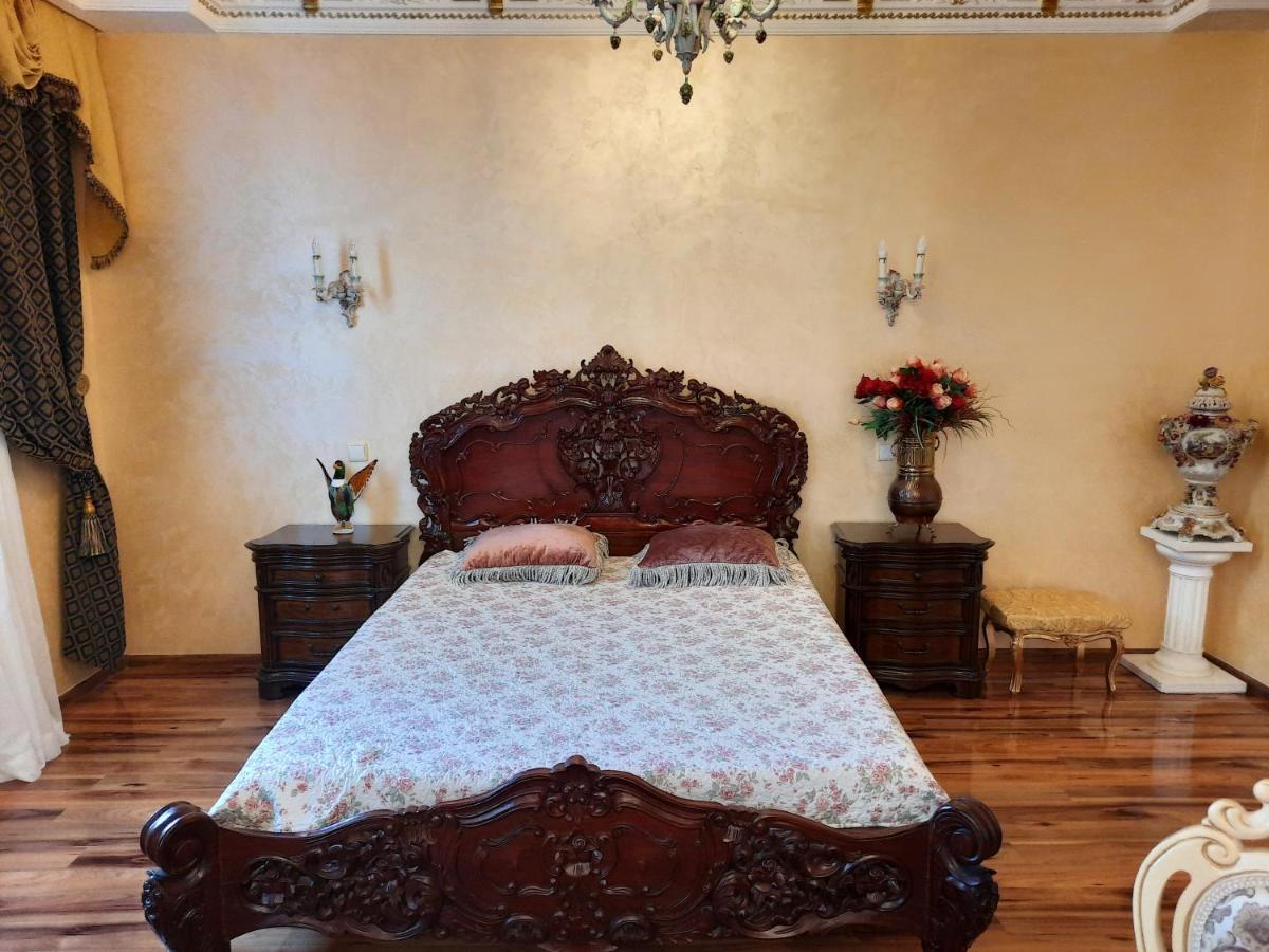 Fantasy Apartment การ์โลวีวารี ภายนอก รูปภาพ
