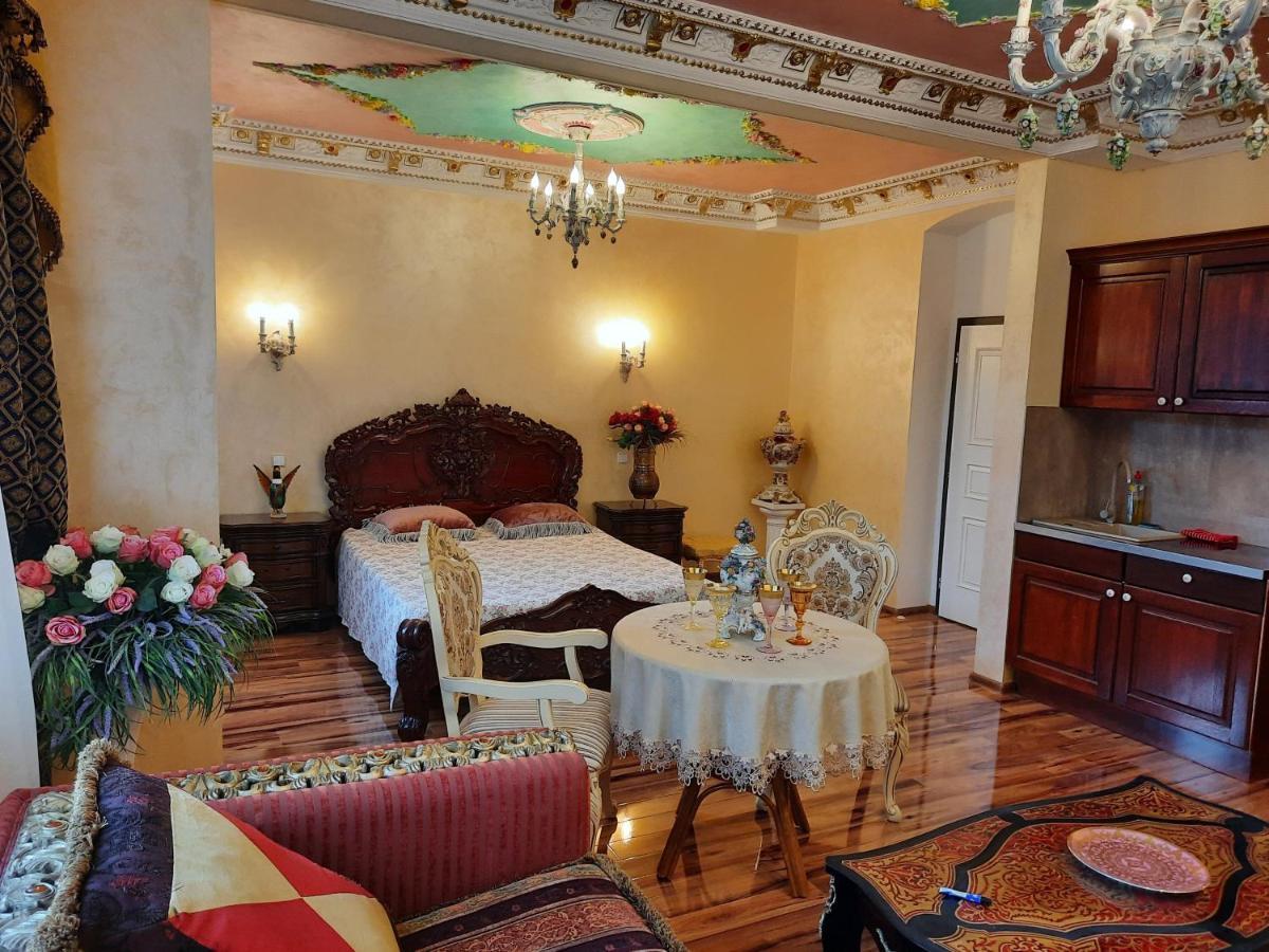 Fantasy Apartment การ์โลวีวารี ภายนอก รูปภาพ
