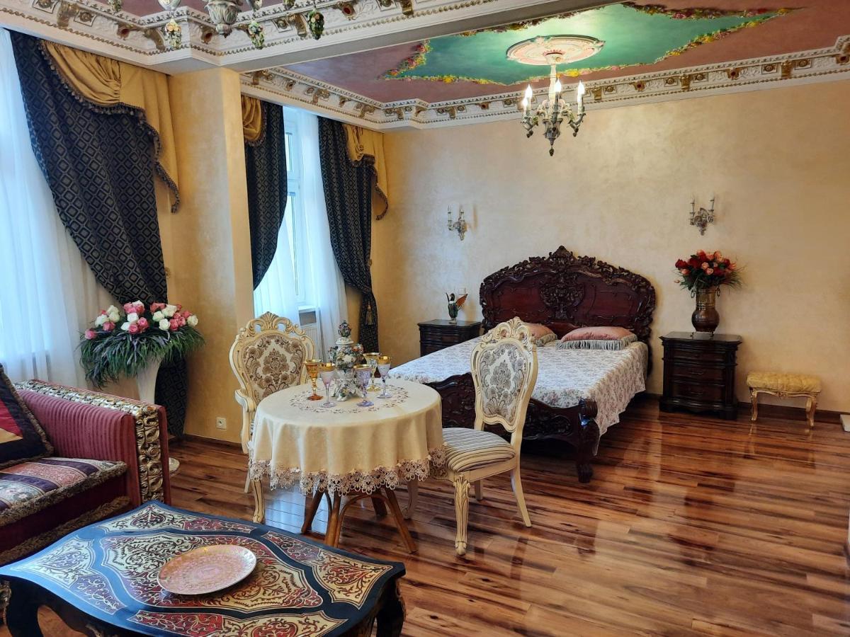 Fantasy Apartment การ์โลวีวารี ภายนอก รูปภาพ